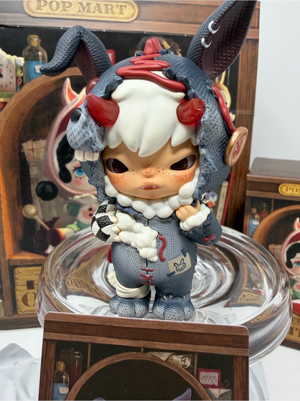 HIRONO THE LODGER Popmart THE ATTIC of ODDITIES Series Vinyl Figure